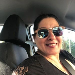 Meet your Posher, Idalmis